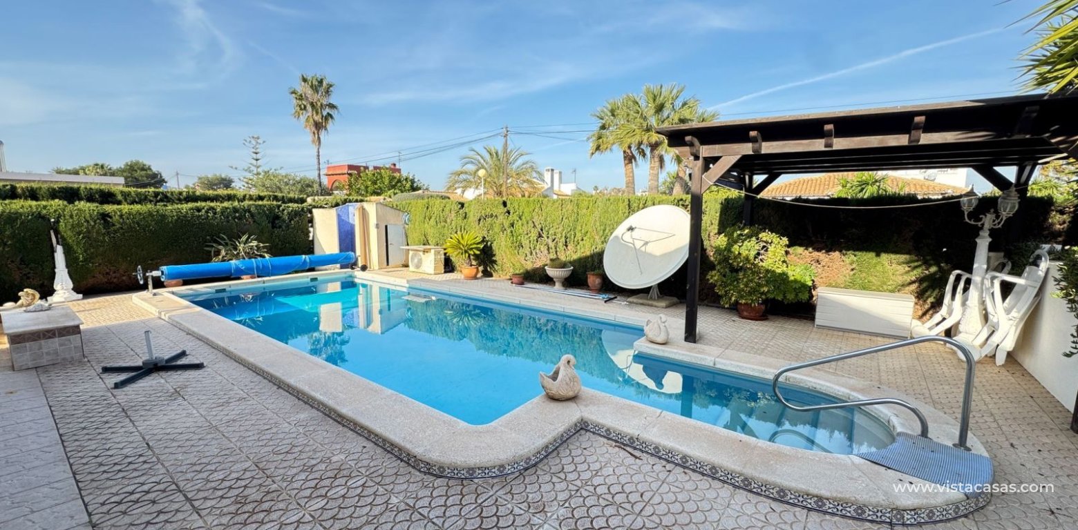 Resale - Villa - Cabo Roig