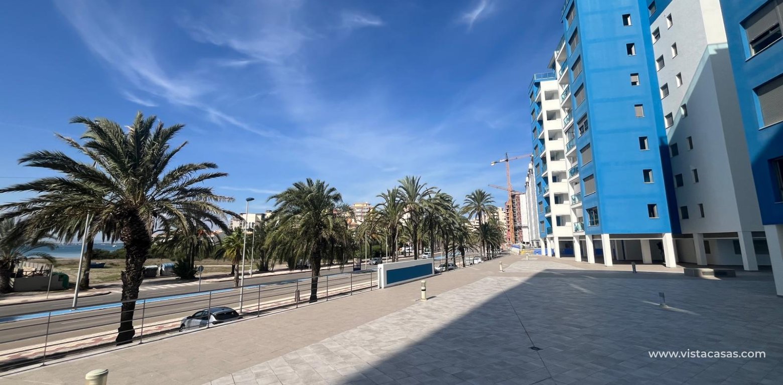 Resale - Apartment - La Manga del Mar Menor