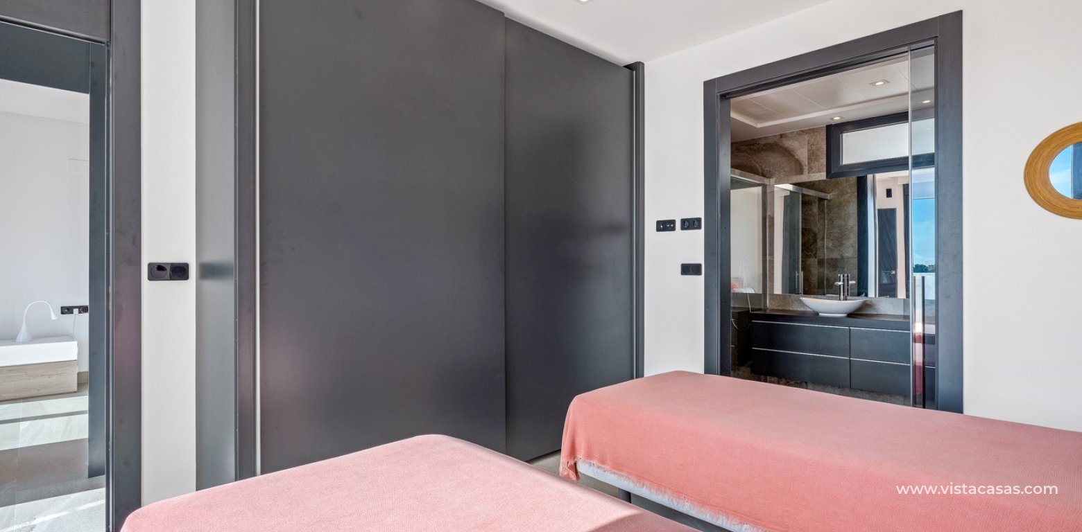 Sale - Townhouse - Villamartin