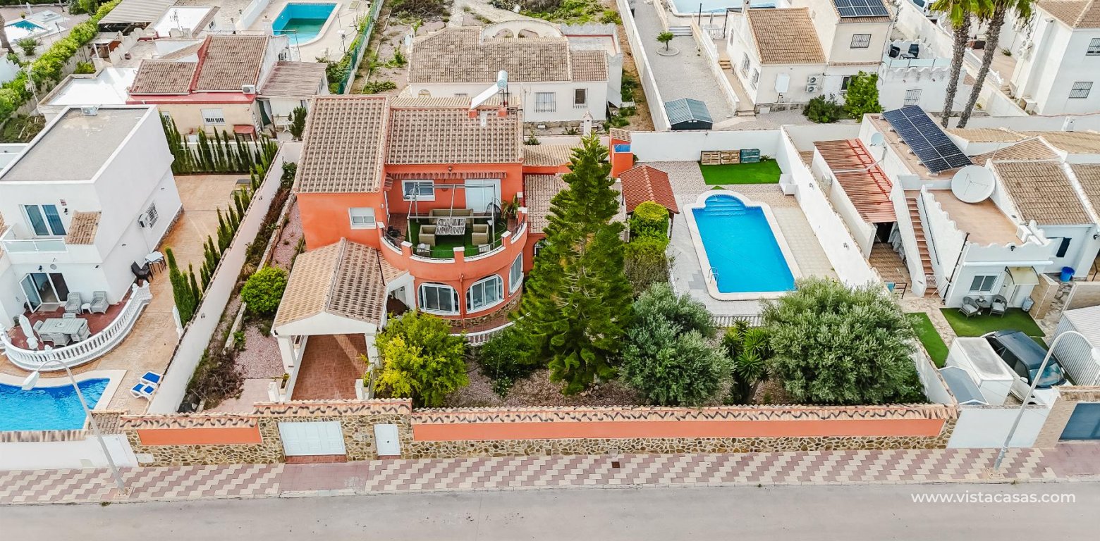 Resale - Villa - Torrevieja - La Siesta