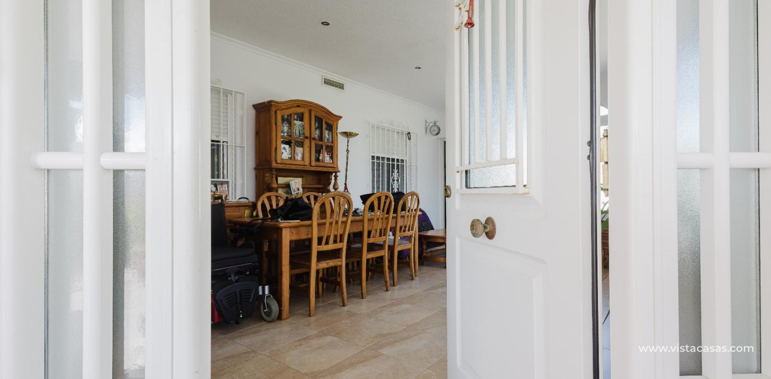 Resale - Villa - Torrevieja - La Siesta