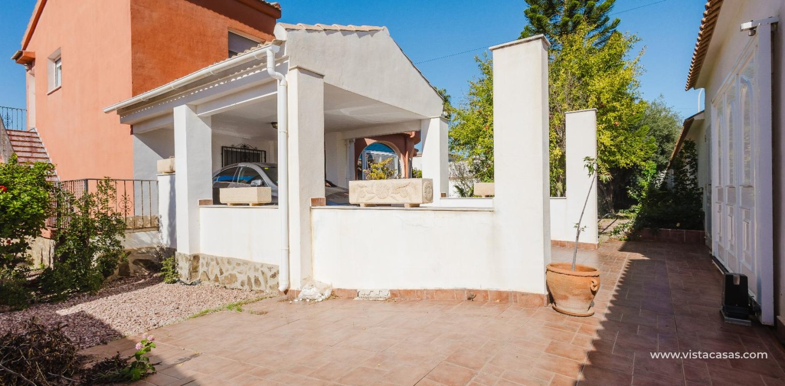 Resale - Villa - Torrevieja - La Siesta