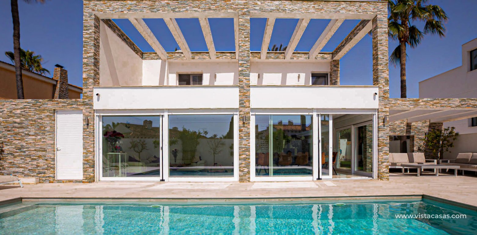 Sale - Villa - La Zenia