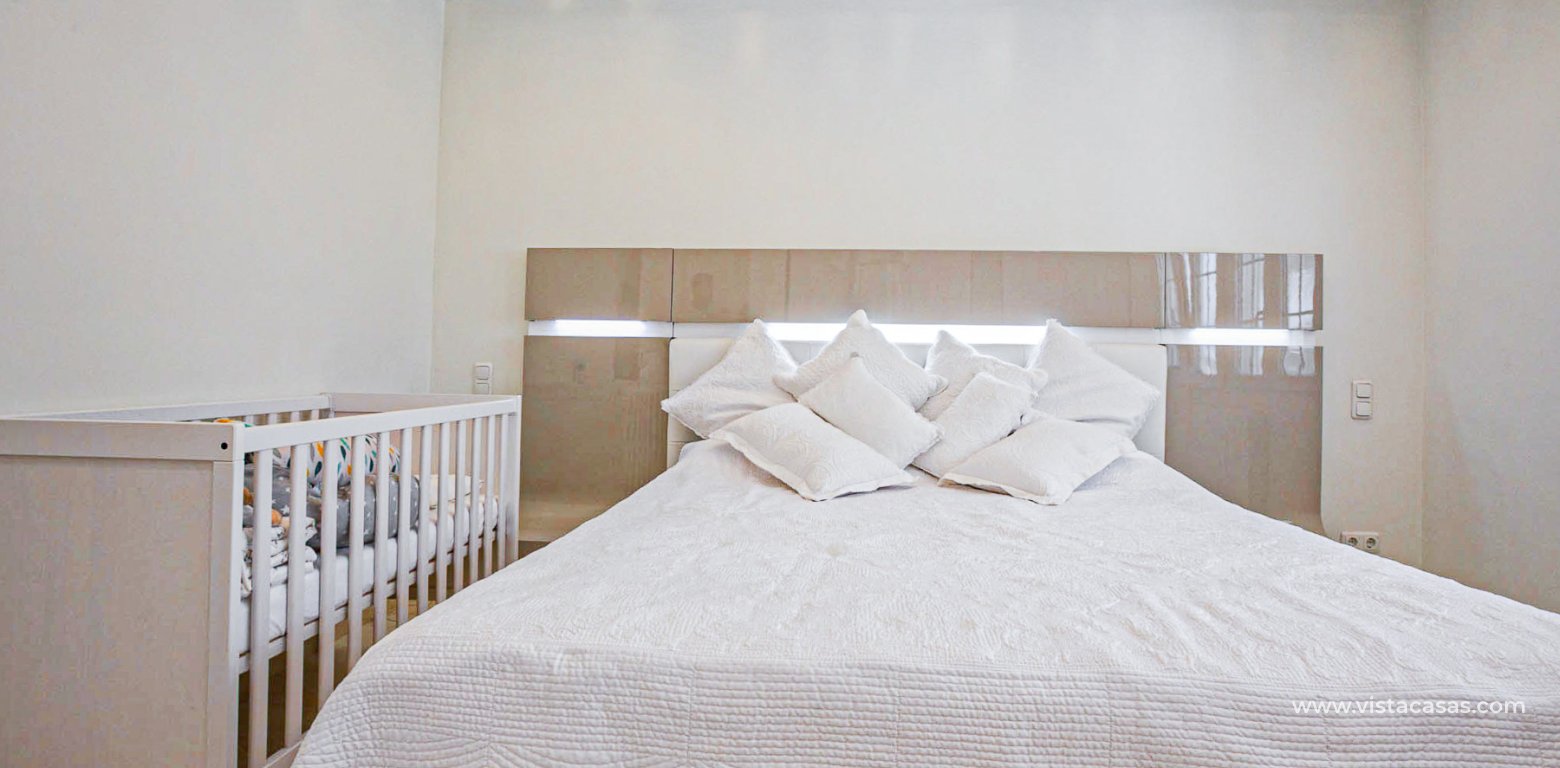 Sale - Villa - La Zenia