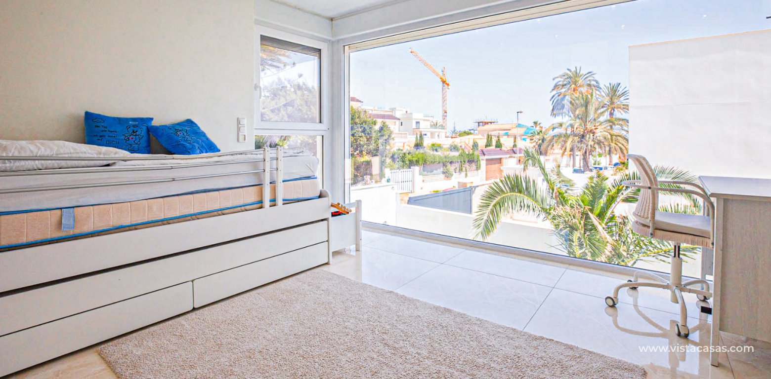 Sale - Villa - La Zenia