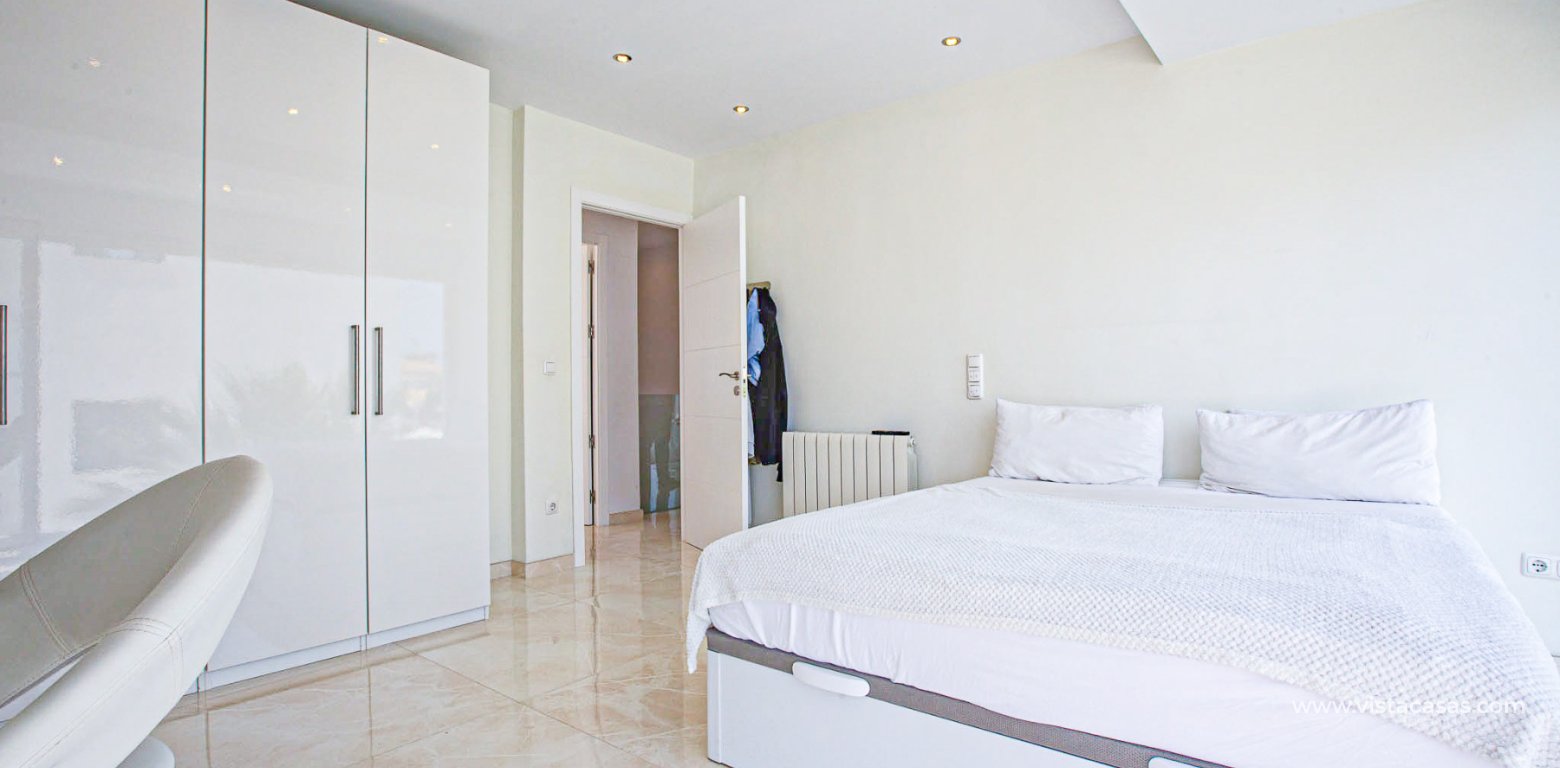 Sale - Villa - La Zenia