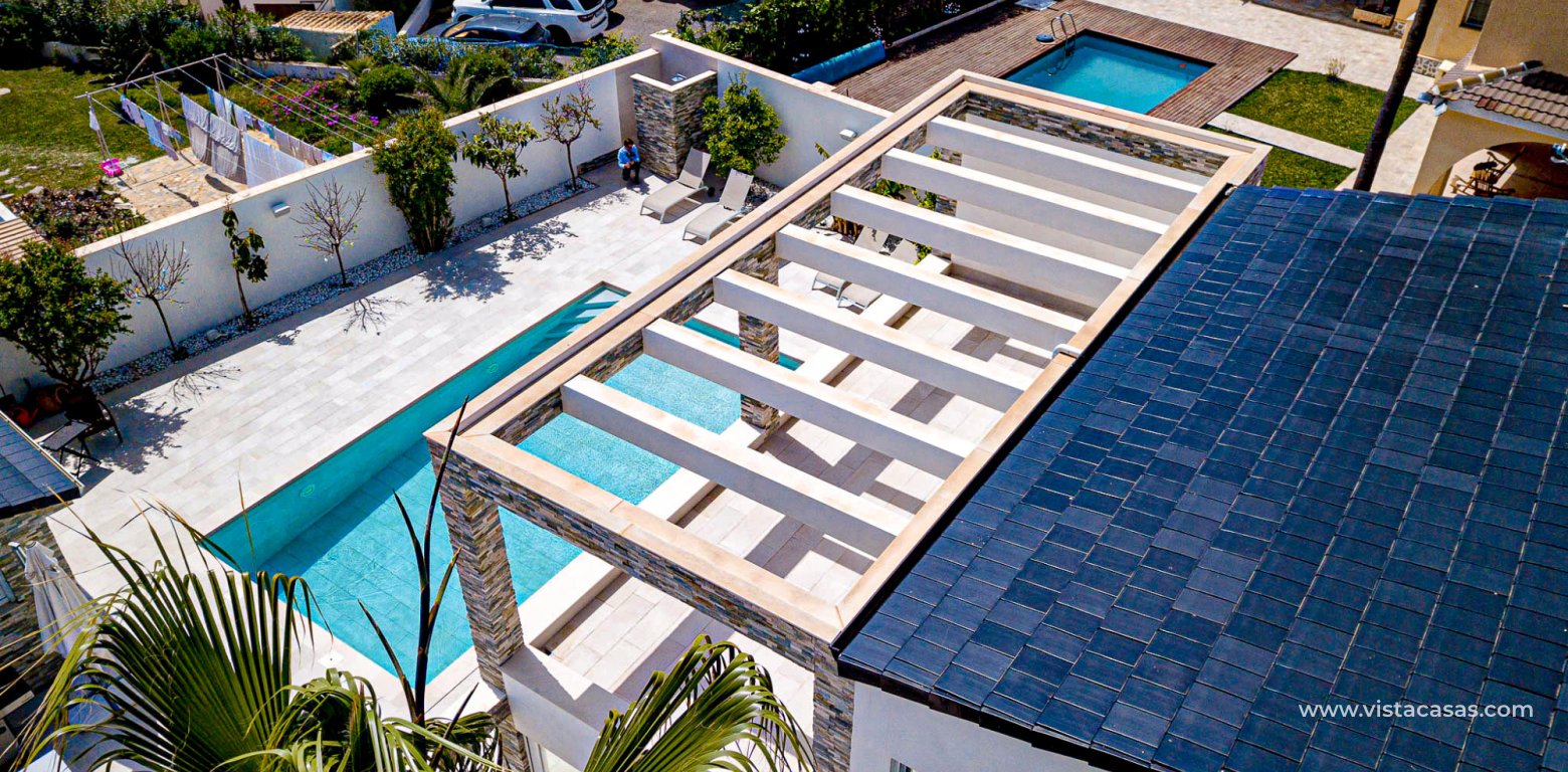 Sale - Villa - La Zenia