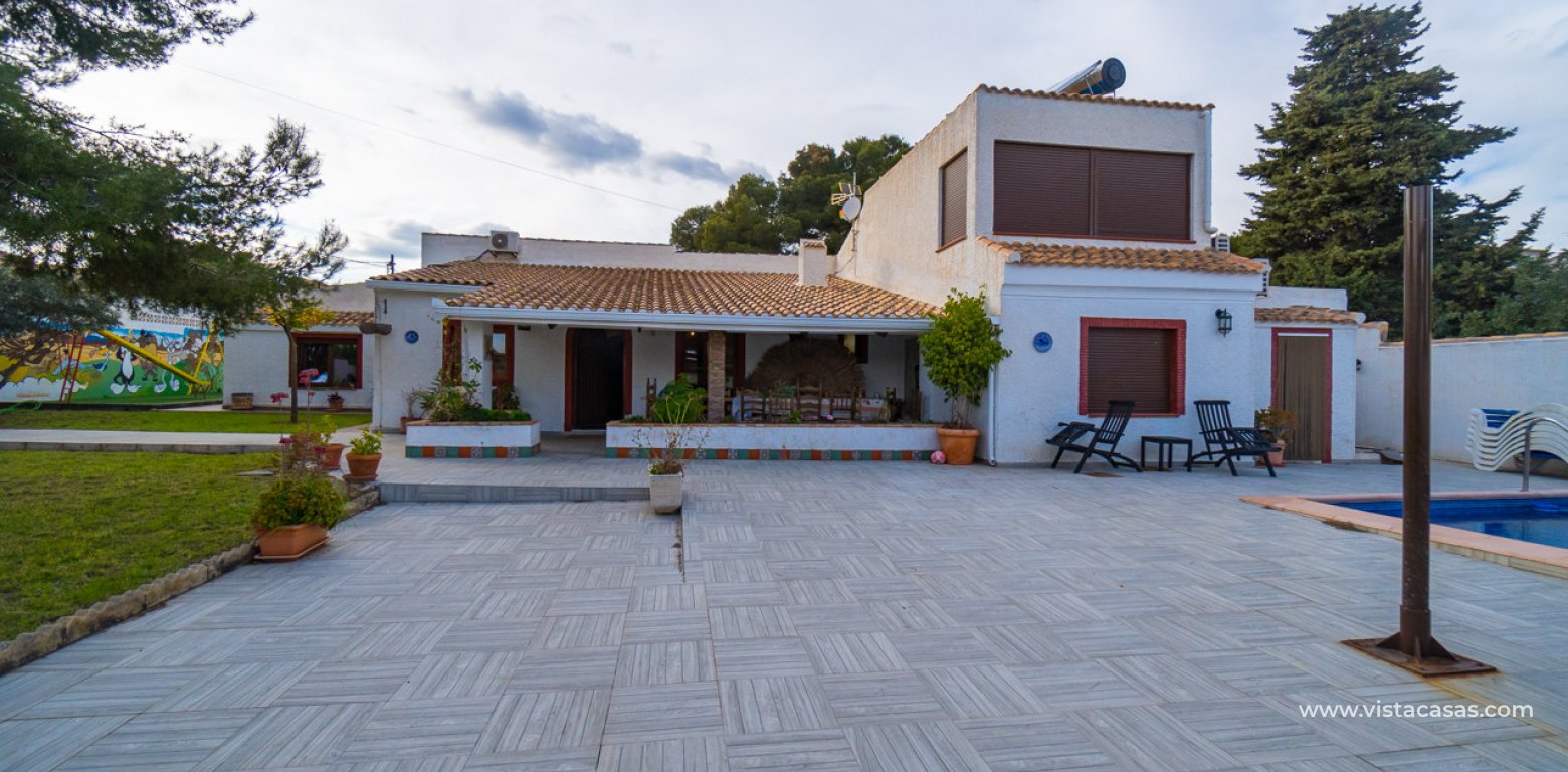 Resale - Villa - Cabo Roig