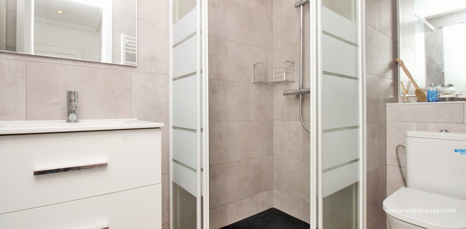 3 Bed Villa with Private Pool in Costa Flamenca Golf Los Dolses bathroom