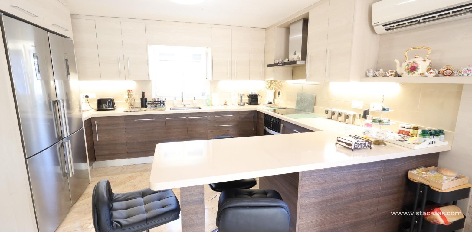 Resale - Villa - Los Altos