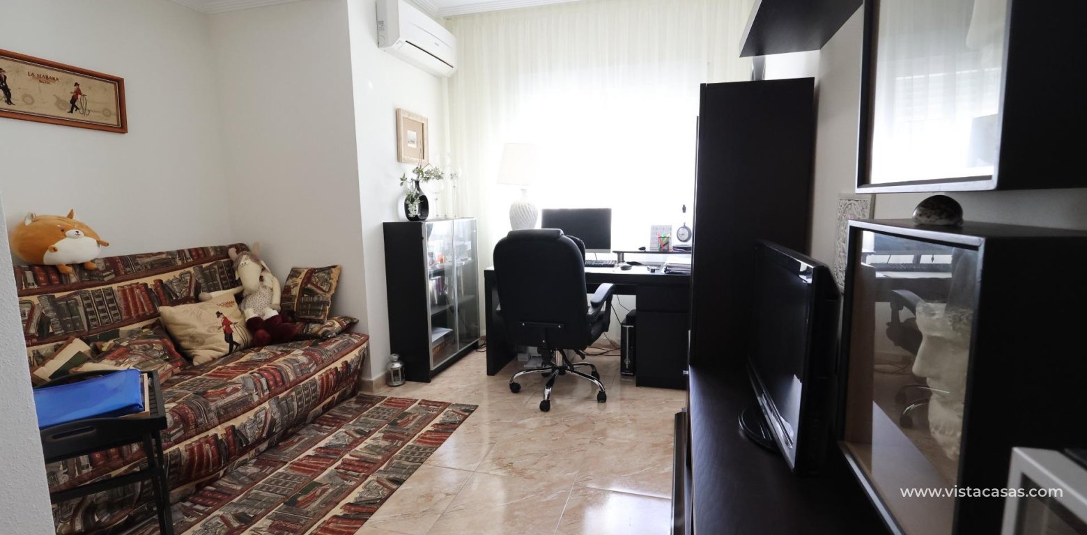 Resale - Villa - Los Altos