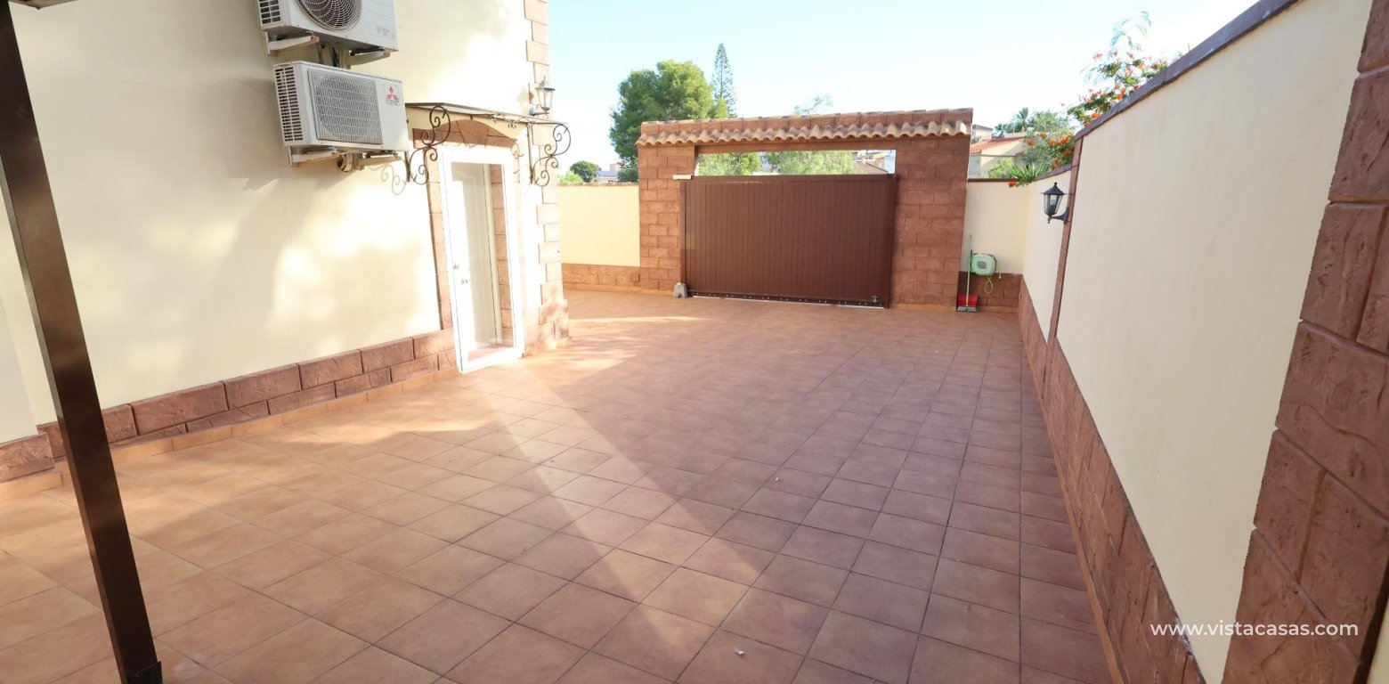 Resale - Villa - Los Altos