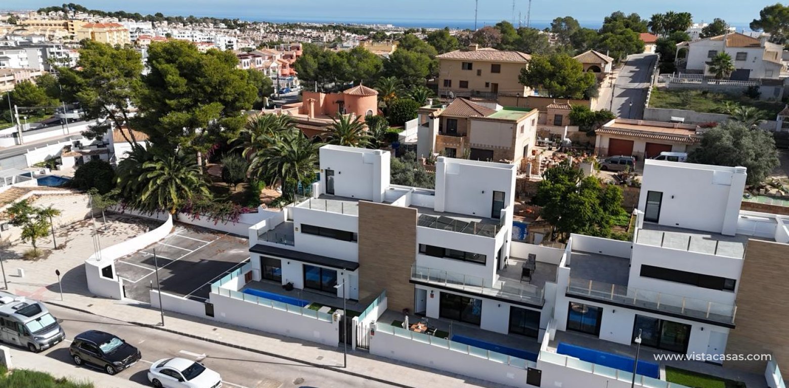 Resale - Villa - Villamartin