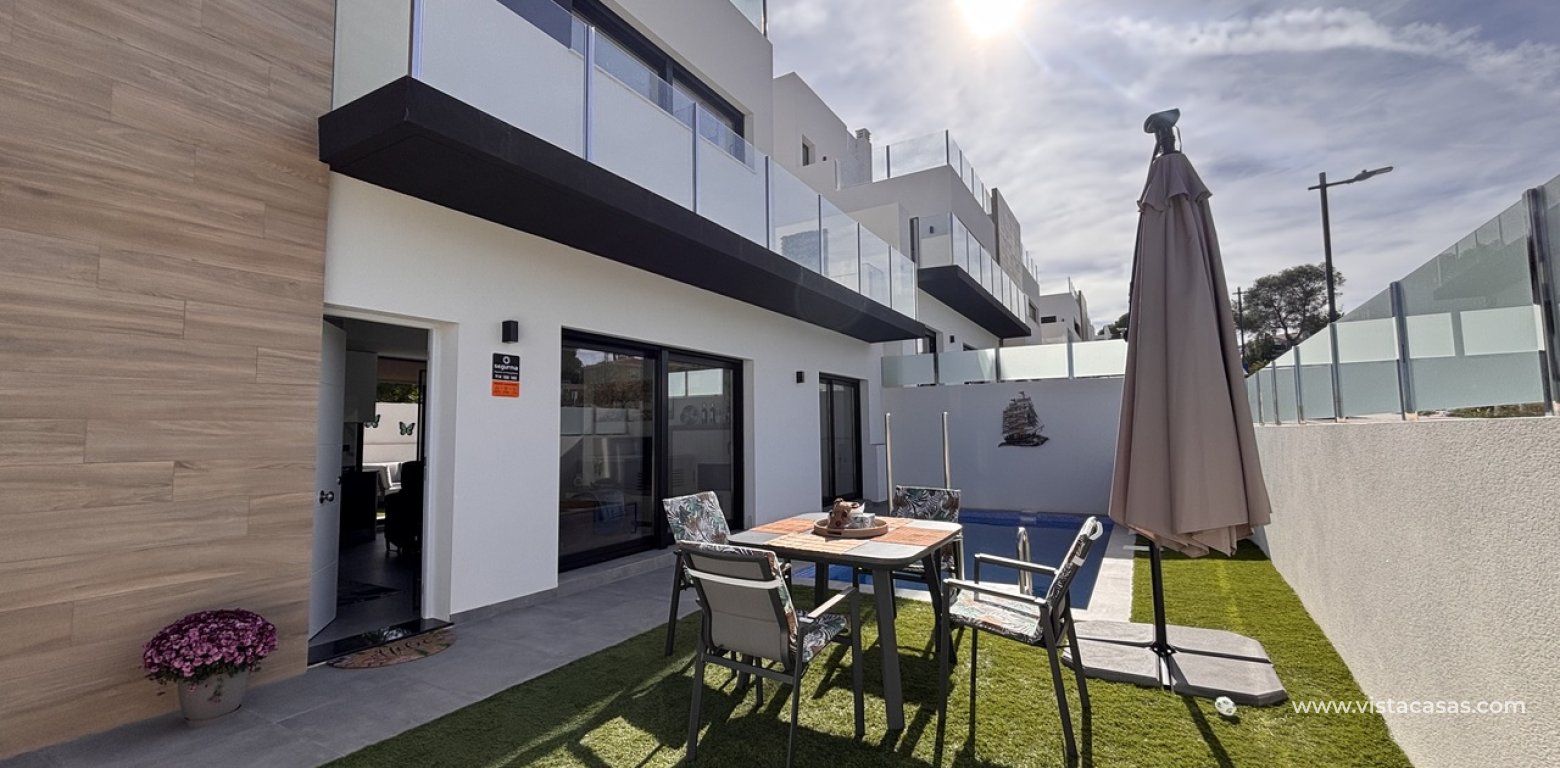Resale - Villa - Villamartin