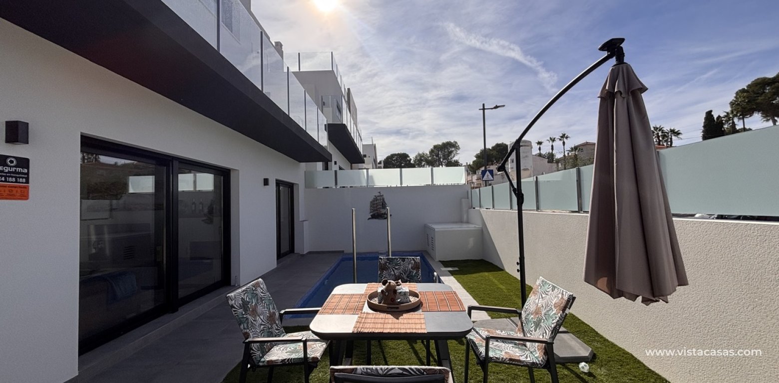 Resale - Villa - Villamartin