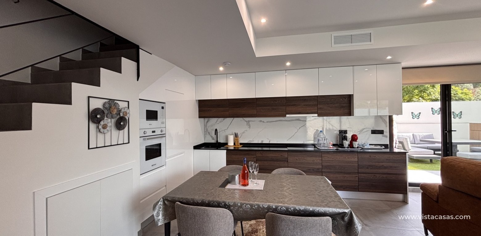 Resale - Villa - Villamartin