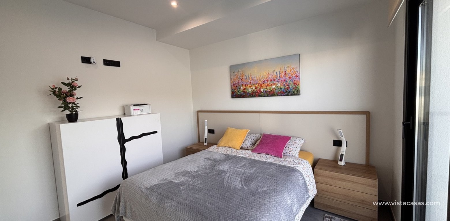 Resale - Villa - Villamartin