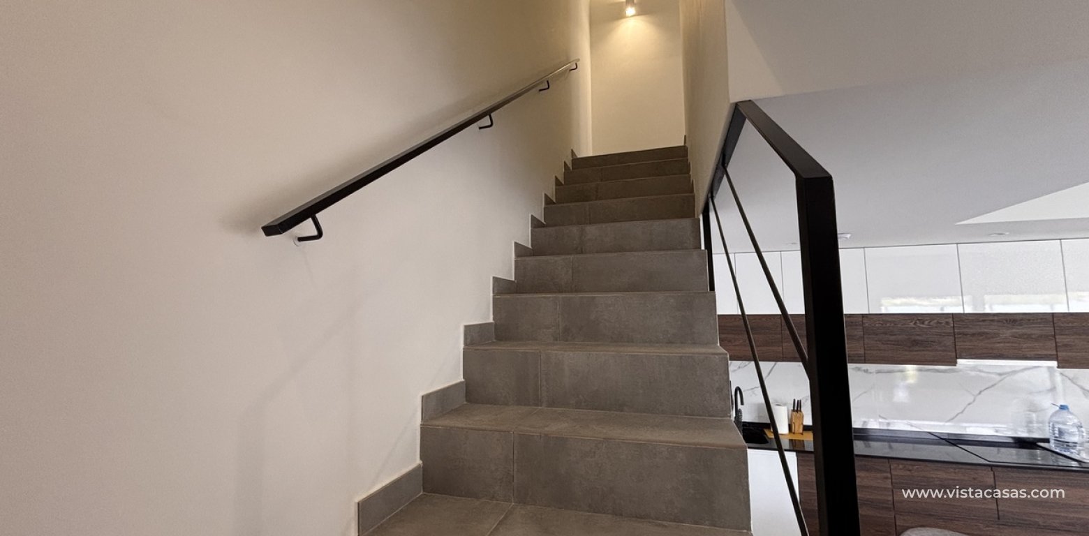 Resale - Villa - Villamartin