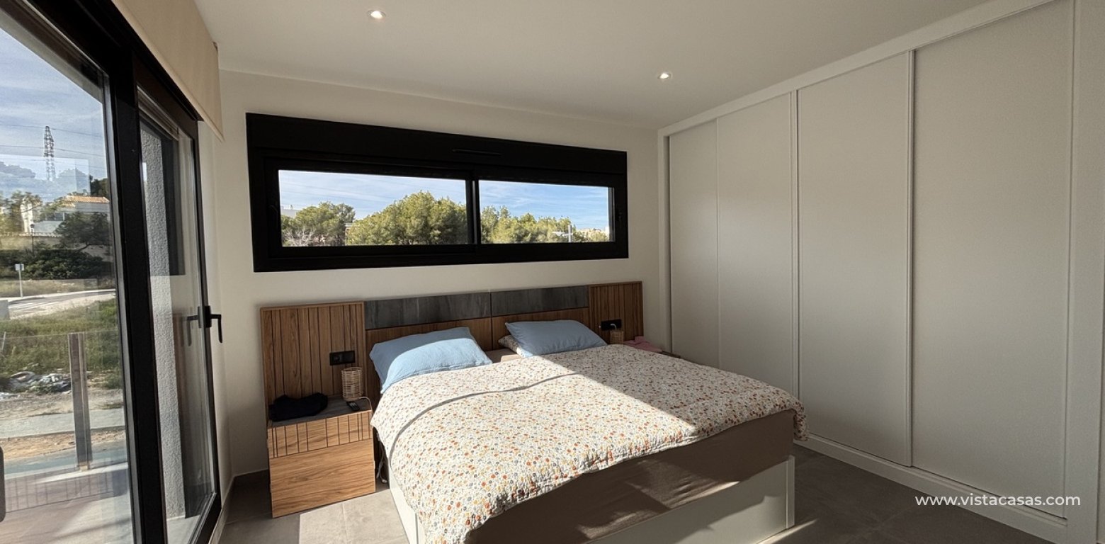 Resale - Villa - Villamartin