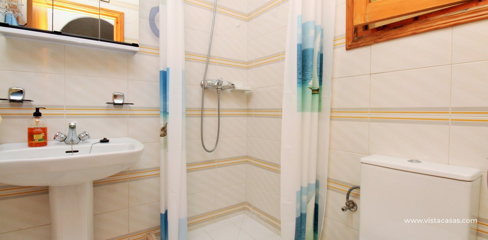 Bungalow with Sunny Terrace for Sale in La Chismosa bathroom