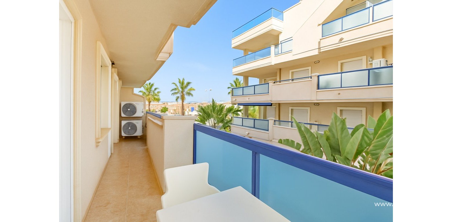 Beachside 2 Bed Apartment in Playa Marina 2 Cabo Roig balcony