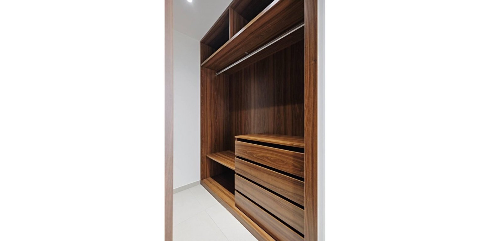 Resale - Apartment - Torrevieja - La Veleta