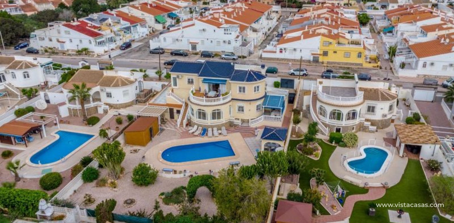 Resale - Villa - Torrevieja - San Luis