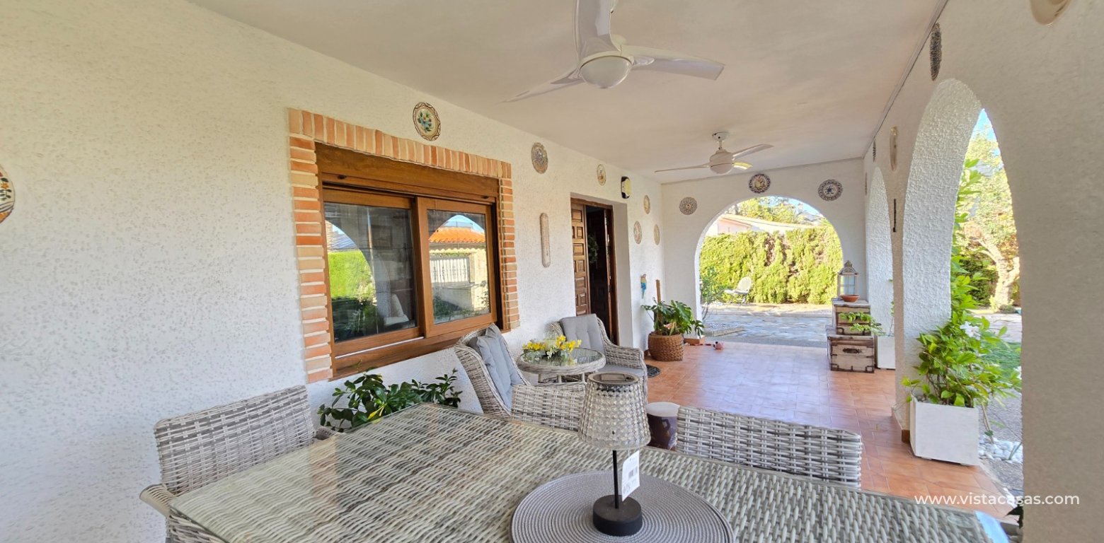 Resale - Villa - Cabo Roig