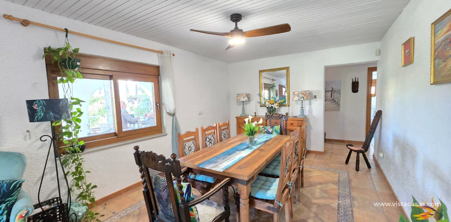 Resale - Villa - Cabo Roig