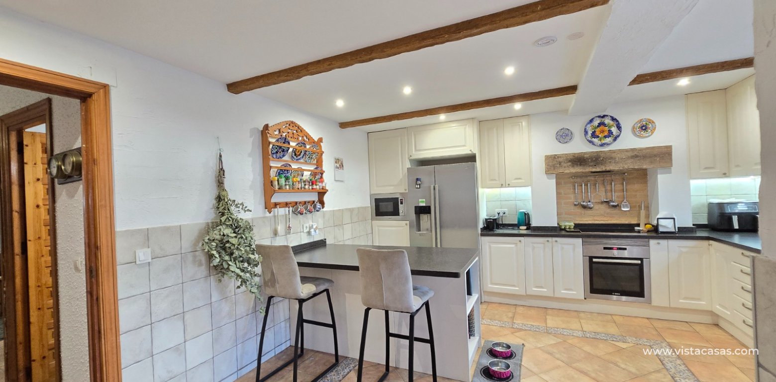 Resale - Villa - Cabo Roig