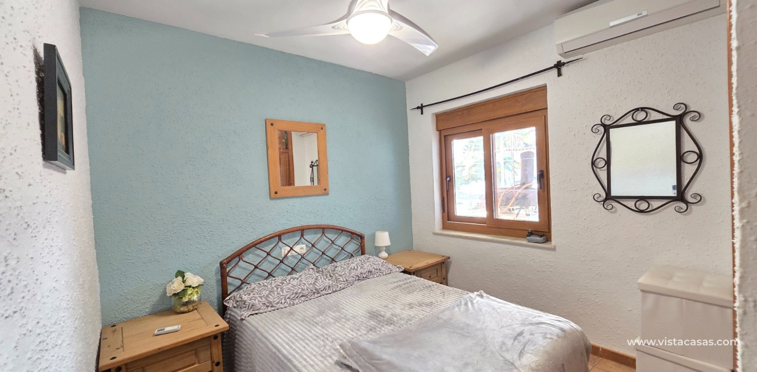 Resale - Villa - Cabo Roig