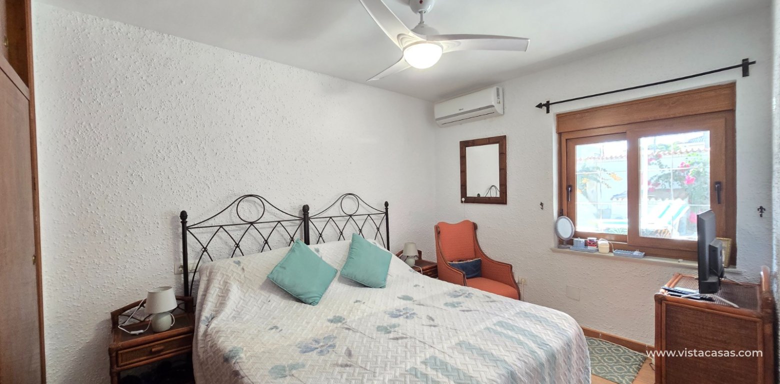 Resale - Villa - Cabo Roig