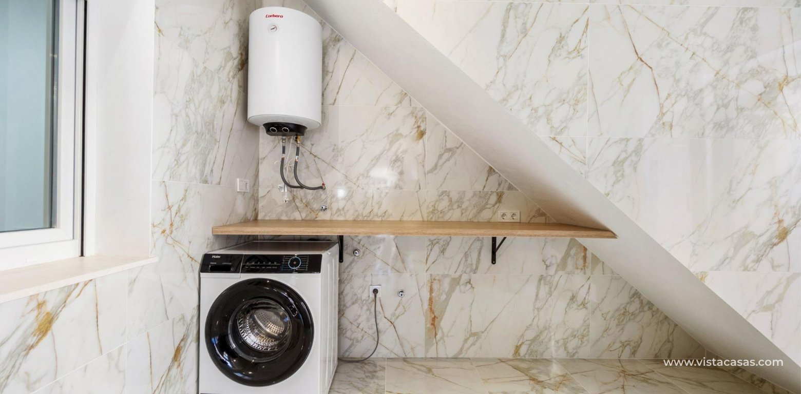 Resale - Villa - Torrevieja - El Chaparral