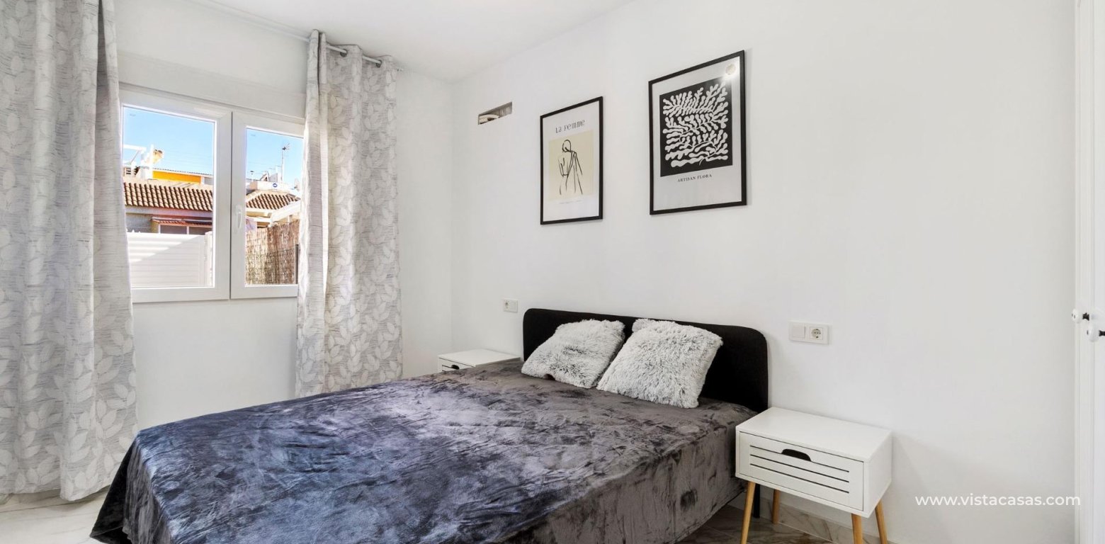 Resale - Villa - Torrevieja - El Chaparral