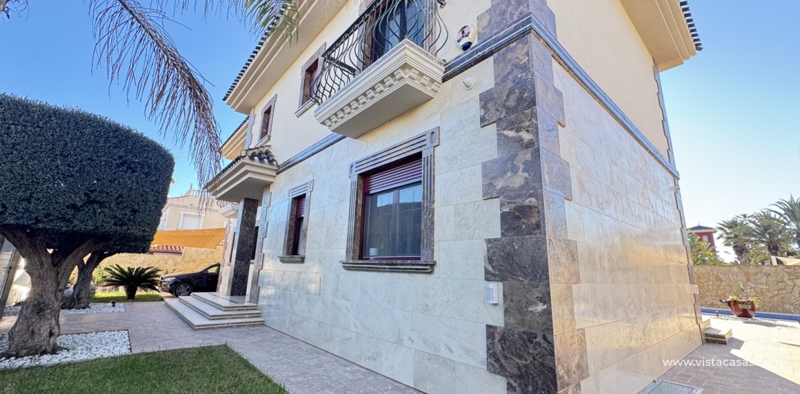 Wtórny - Villa - Cabo Roig
