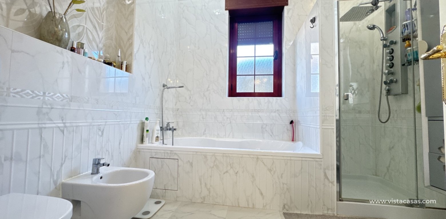 Wtórny - Villa - Cabo Roig