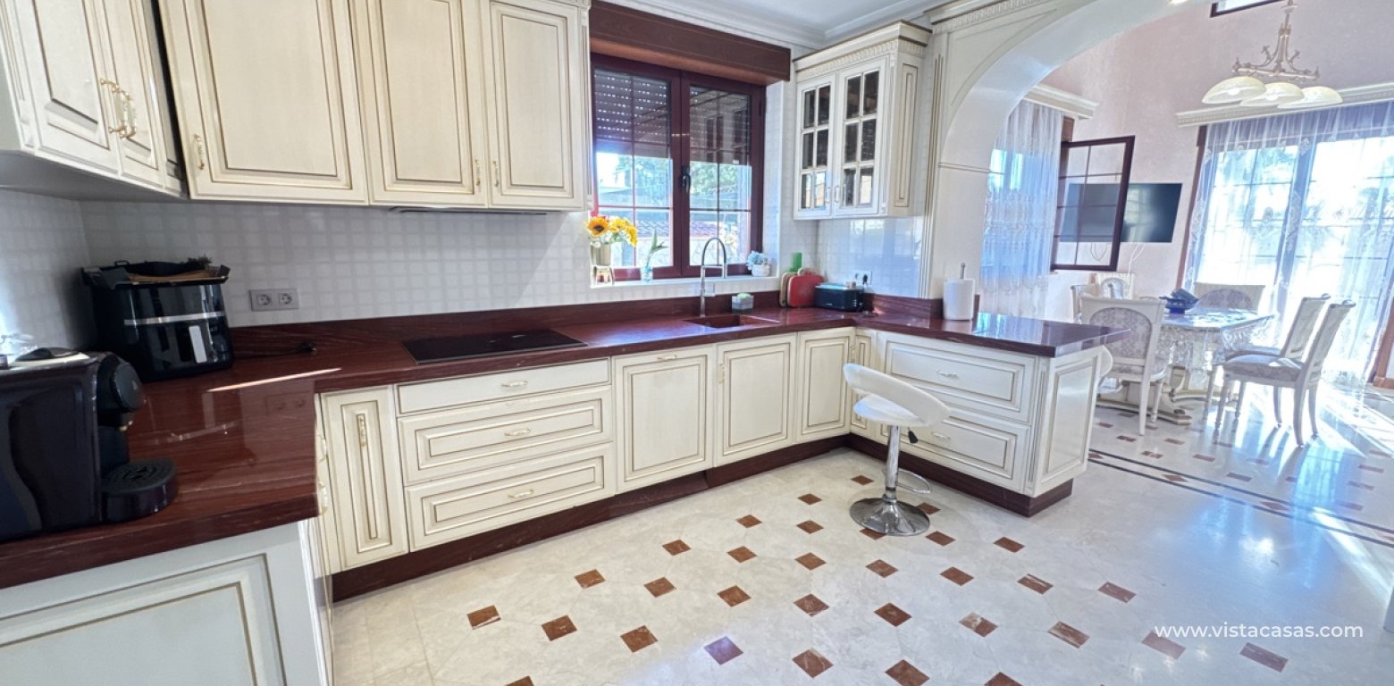 Wtórny - Villa - Cabo Roig