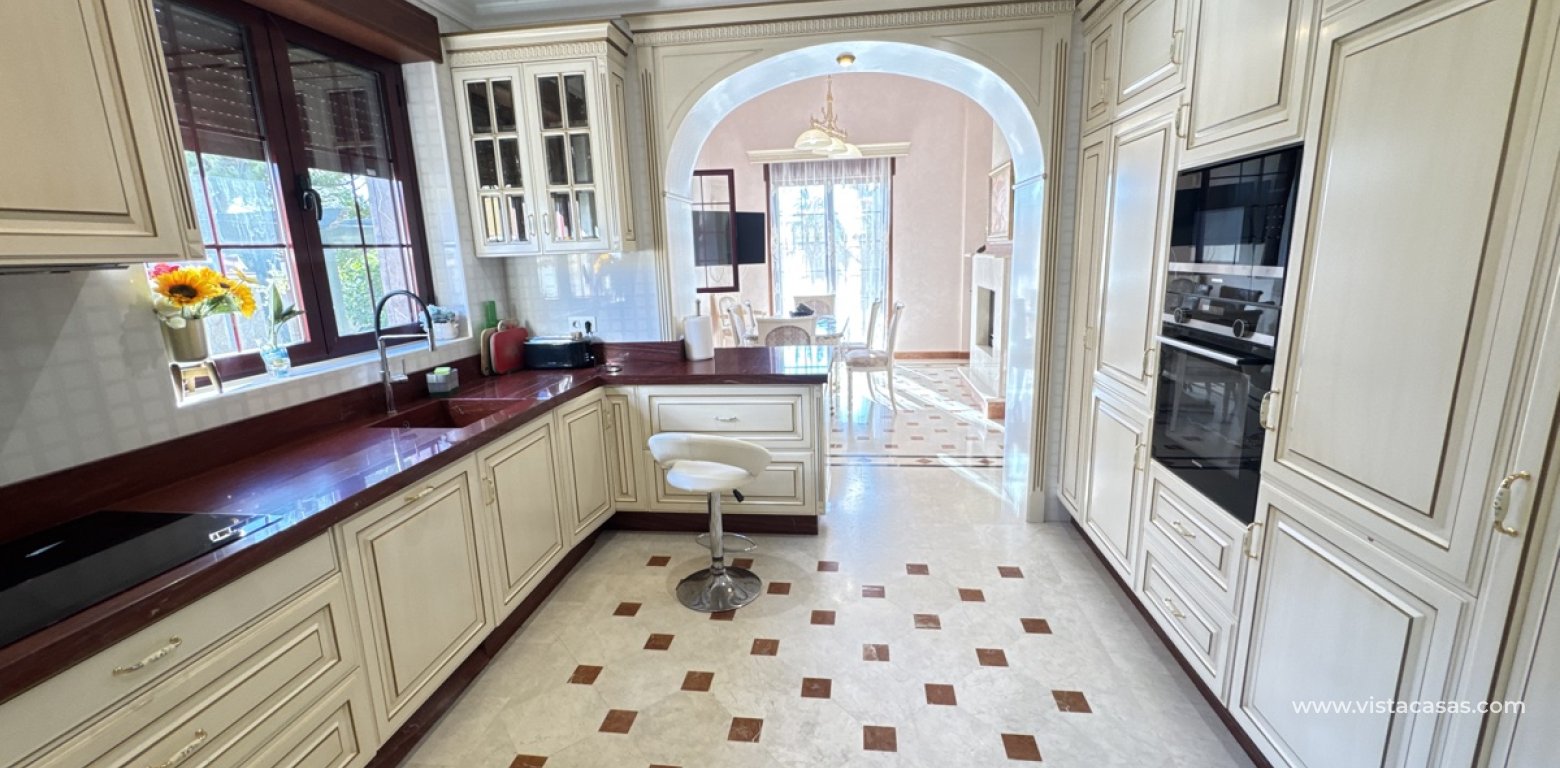 Wtórny - Villa - Cabo Roig