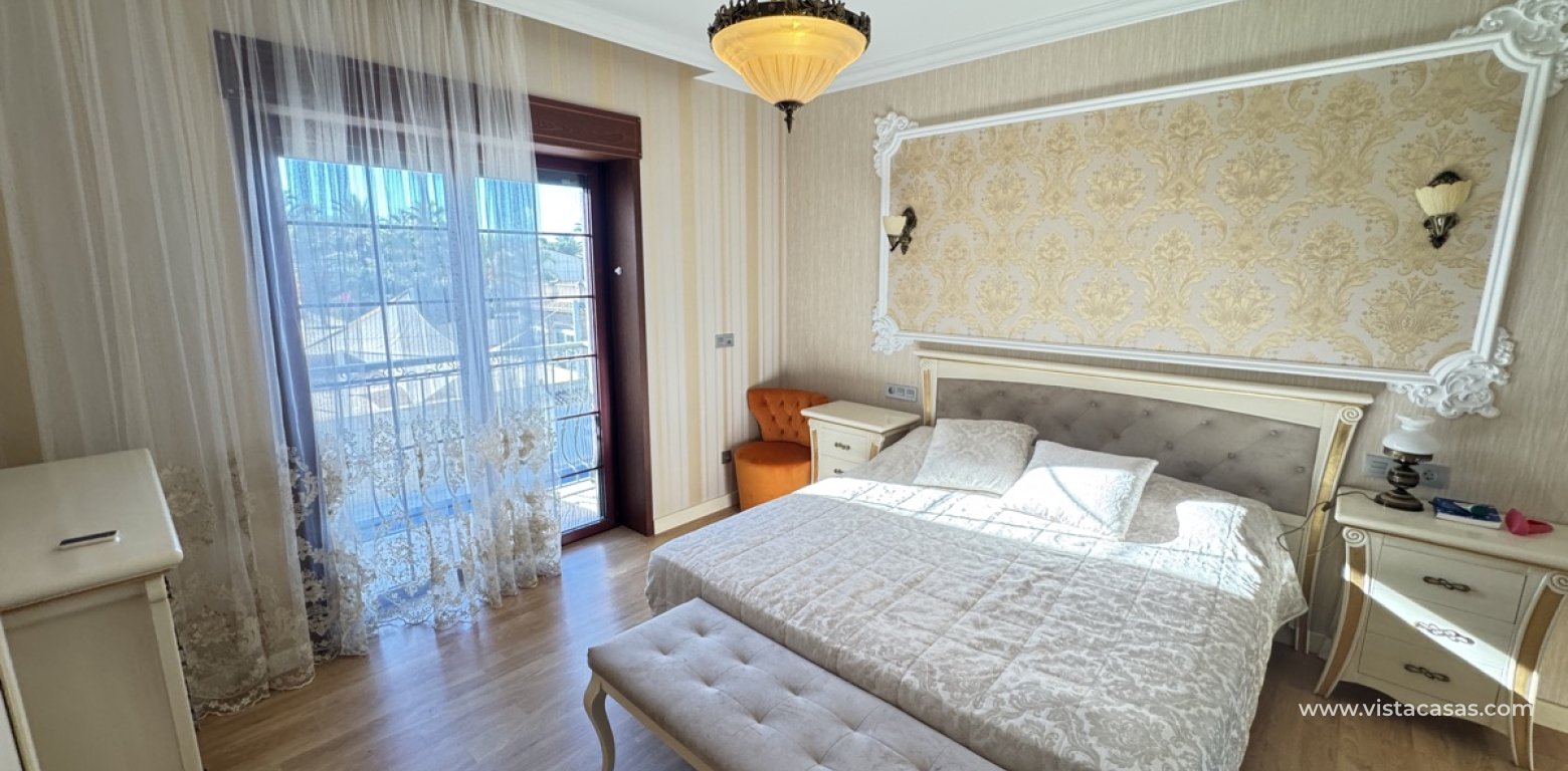 Wtórny - Villa - Cabo Roig