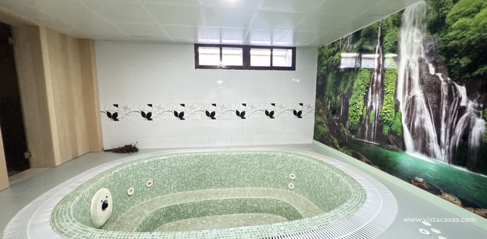 Wtórny - Villa - Cabo Roig