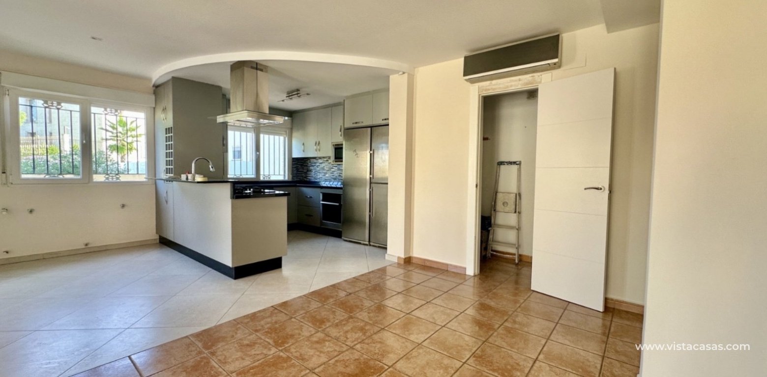 Sale - Villa - Villamartin
