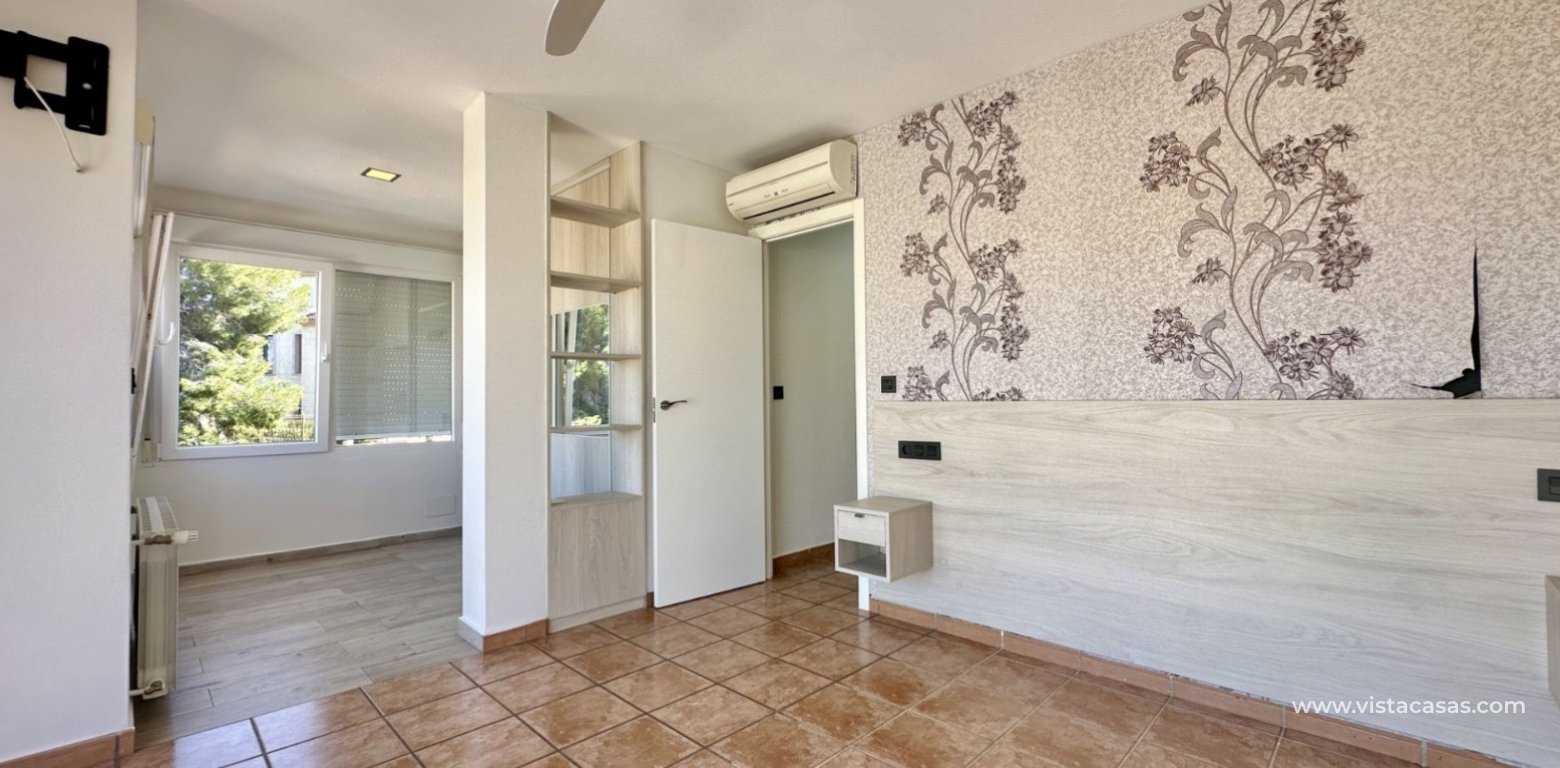 Sale - Villa - Villamartin