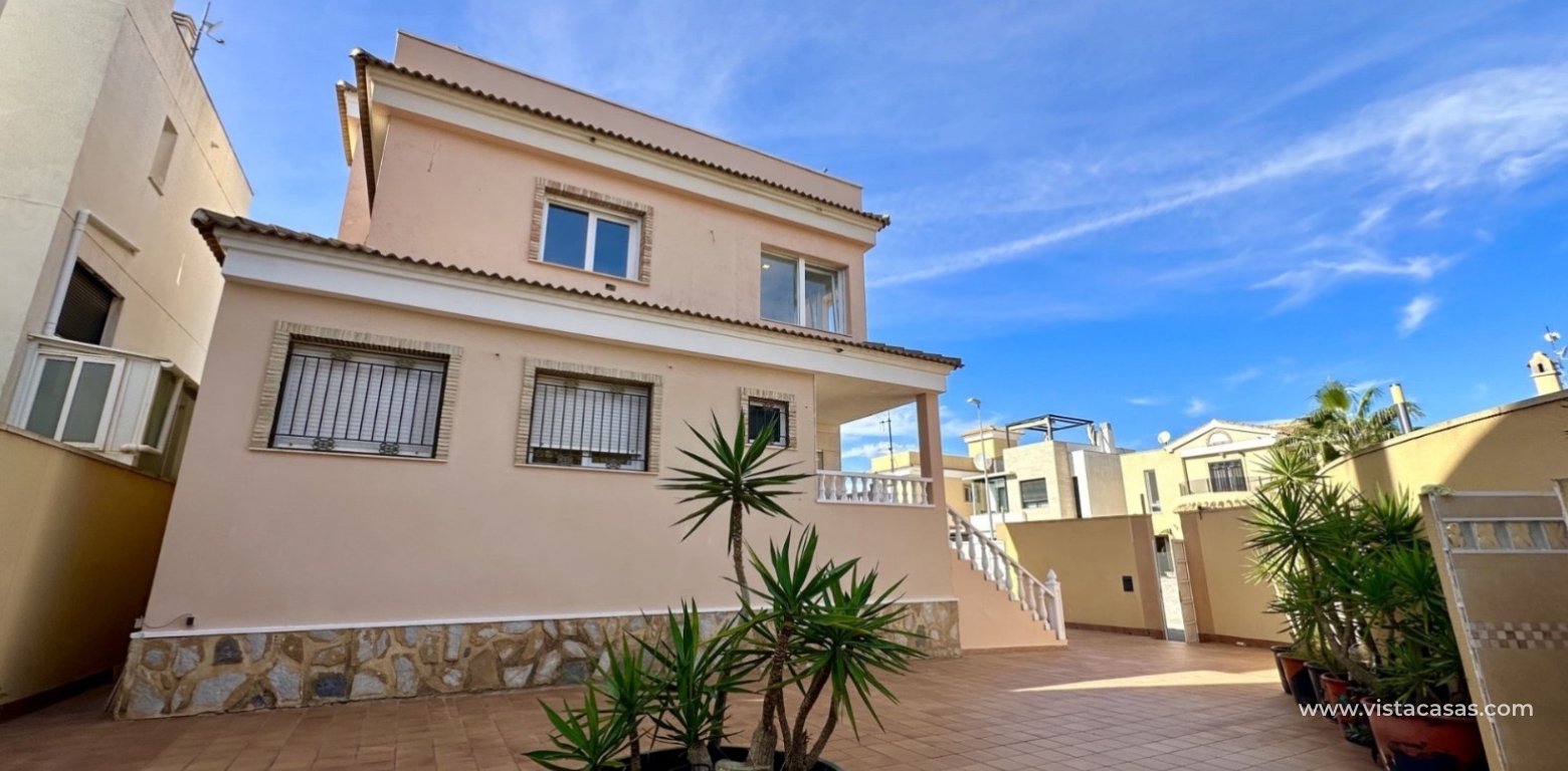 Sale - Villa - Villamartin