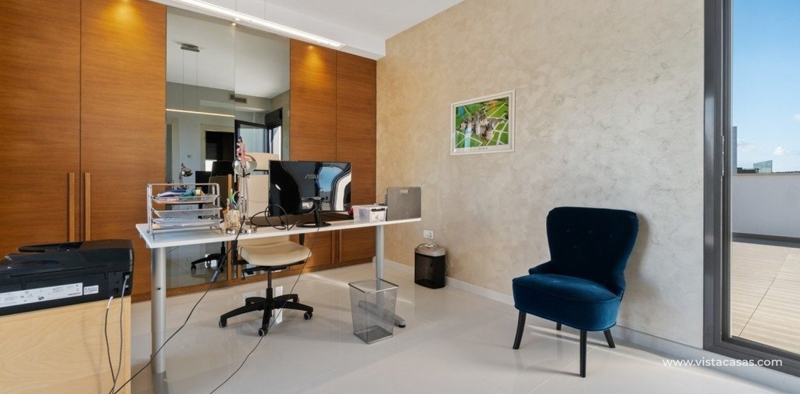 Wtórny - Villa - Cabo Roig