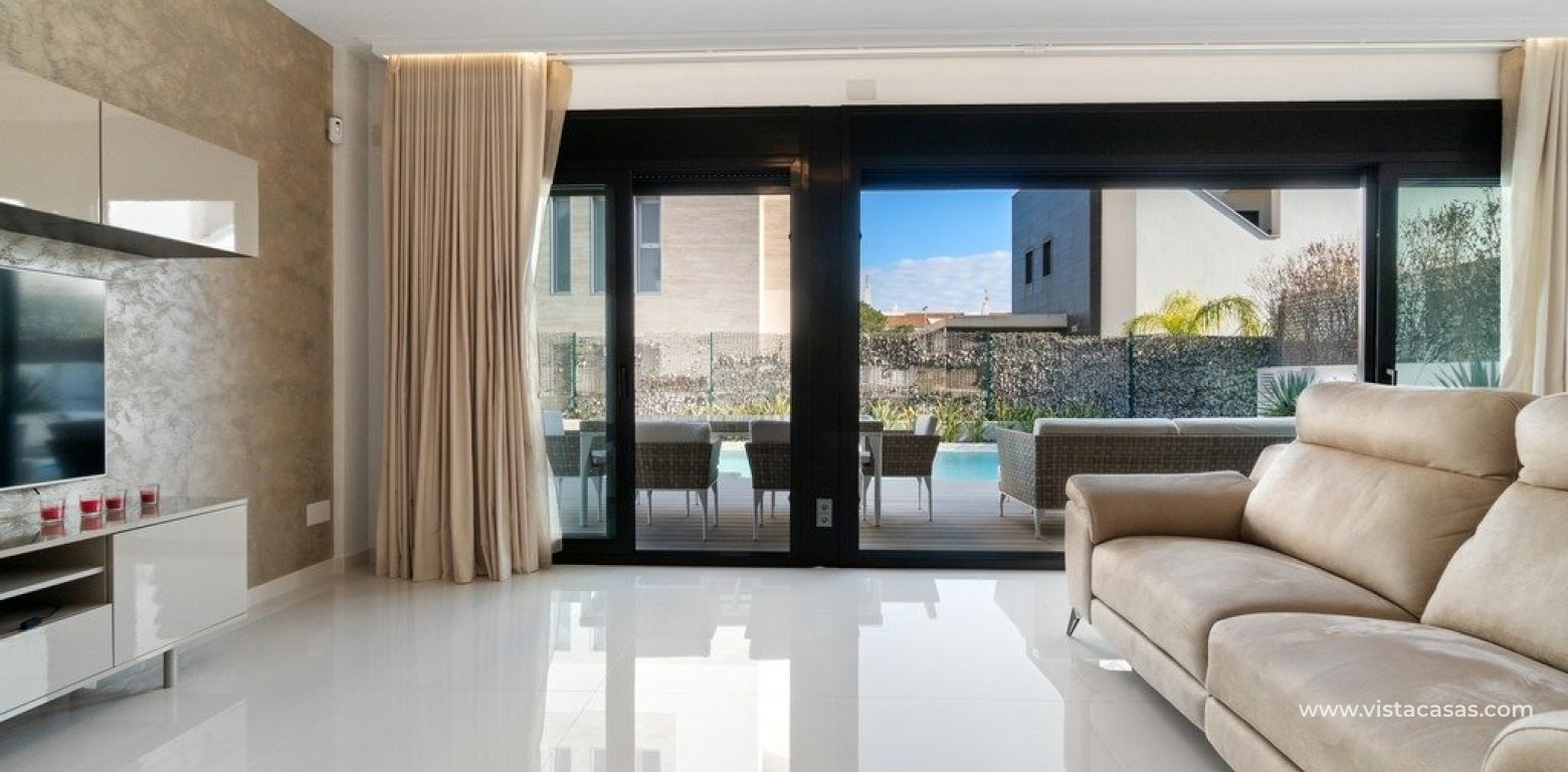 Wtórny - Villa - Cabo Roig