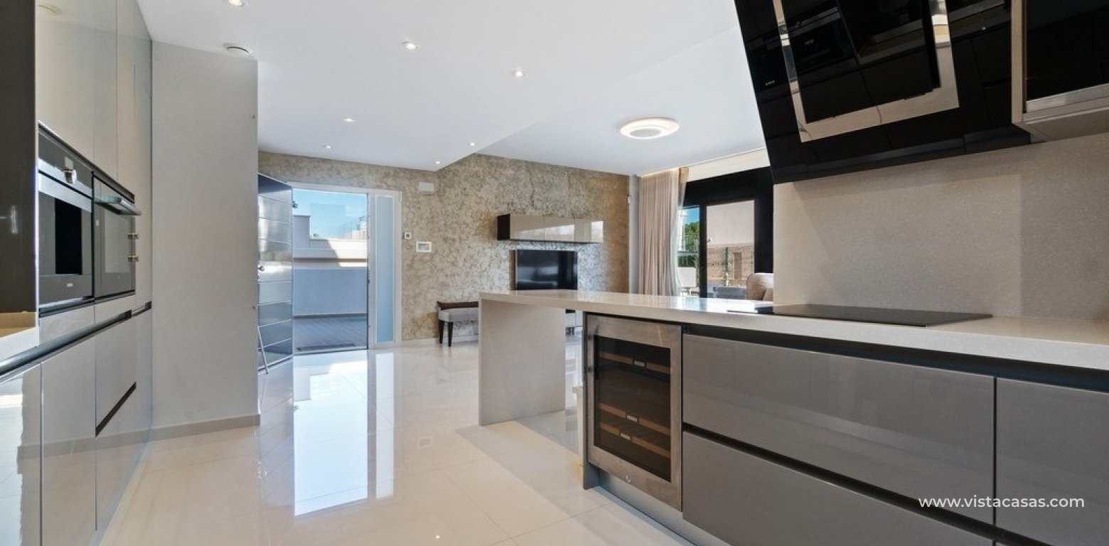 Wtórny - Villa - Cabo Roig