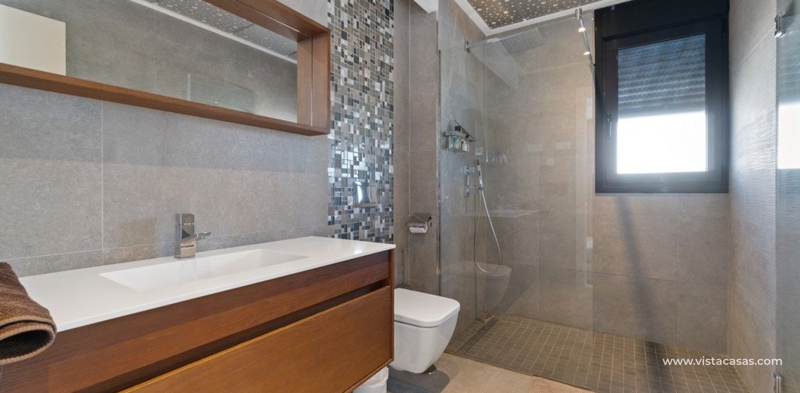 Wtórny - Villa - Cabo Roig