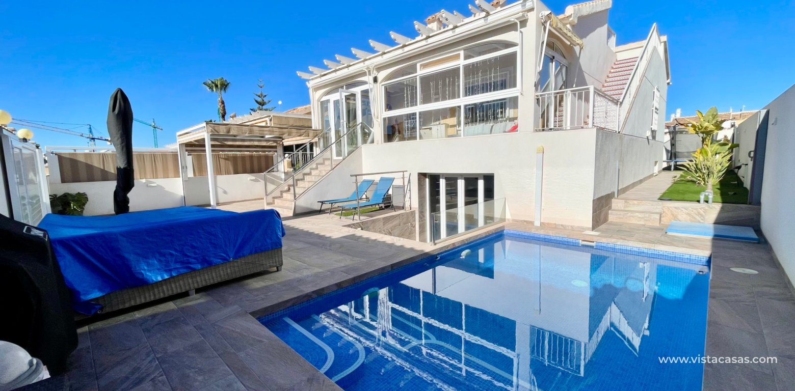 Resale - Villa - Los Altos