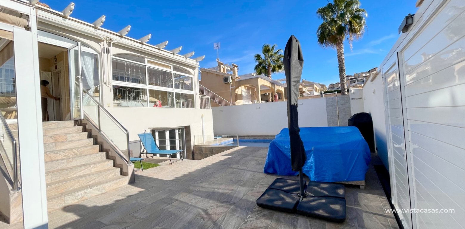 Resale - Villa - Los Altos