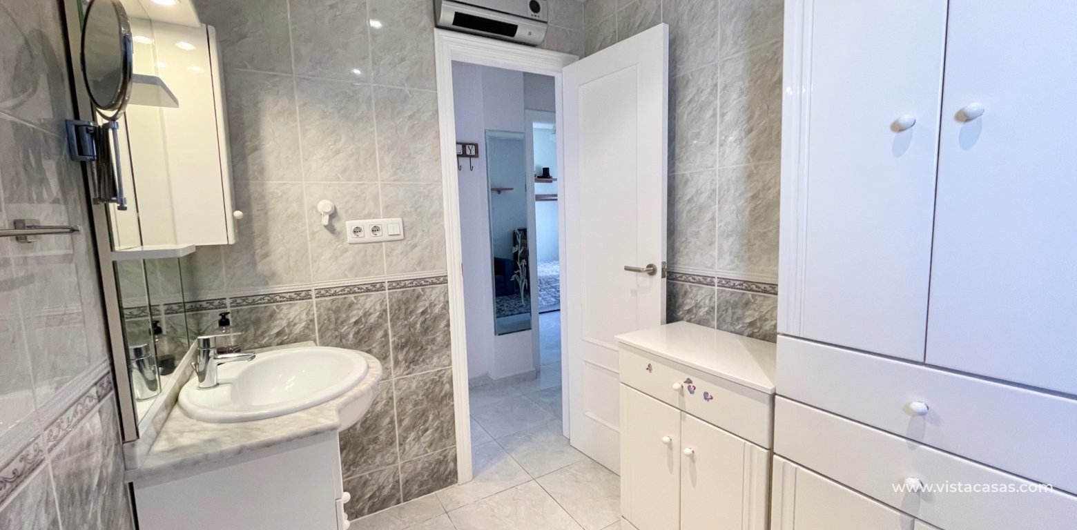 Resale - Villa - Los Altos